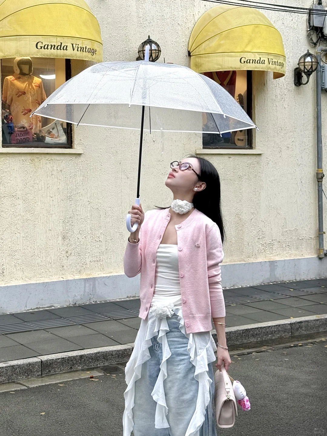 雨天约会☔️｜四郎：粉色娇嫩，如今你几岁⁉️