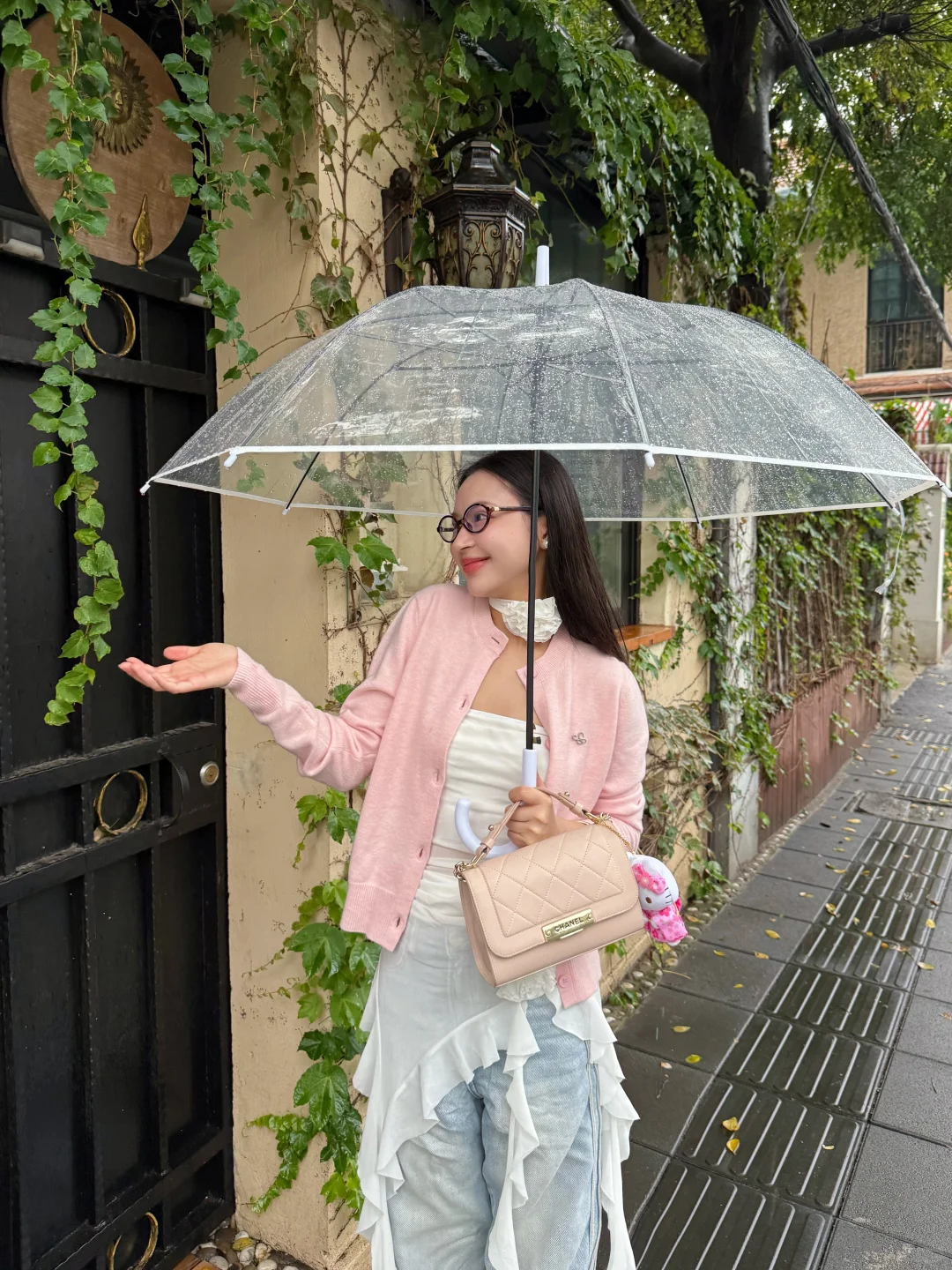 雨天约会☔️｜四郎：粉色娇嫩，如今你几岁⁉️