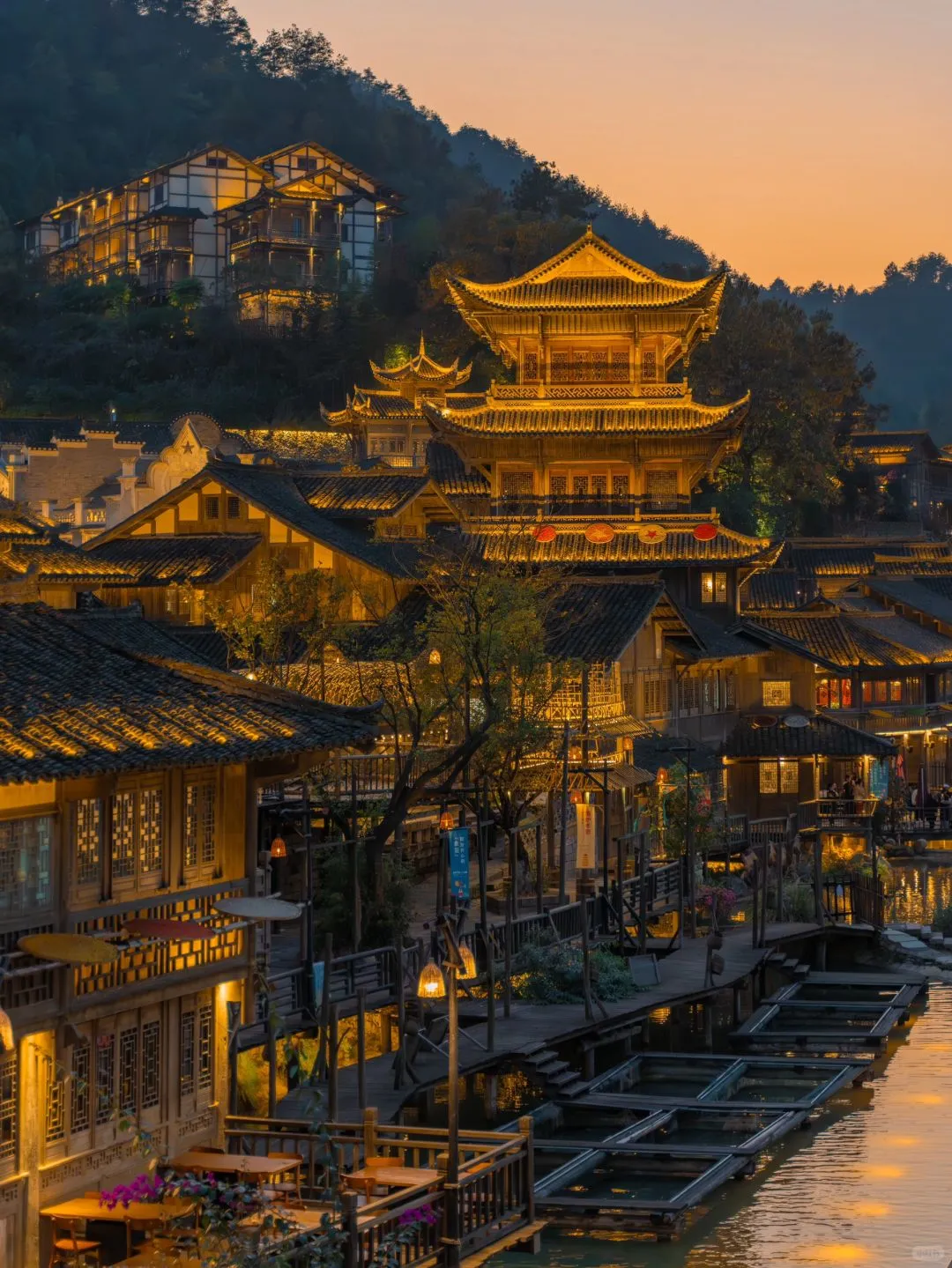 被《国家地理》评为中国最美杜鹃花海的现状