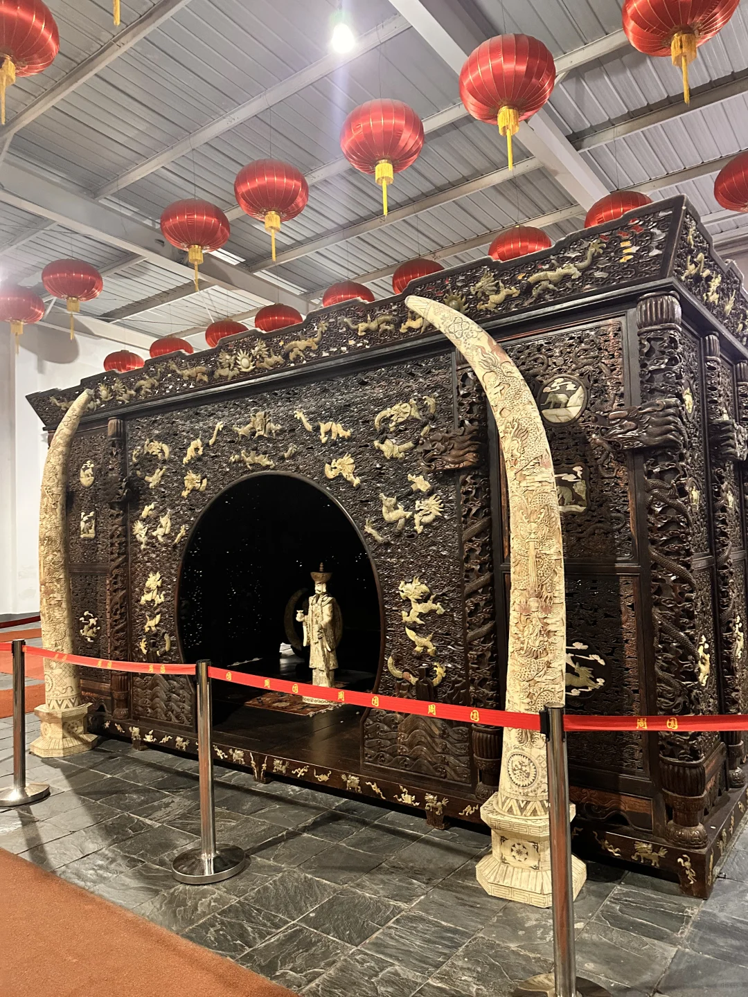 周园｜中式恐怖天花板，来南京不要错过这里！