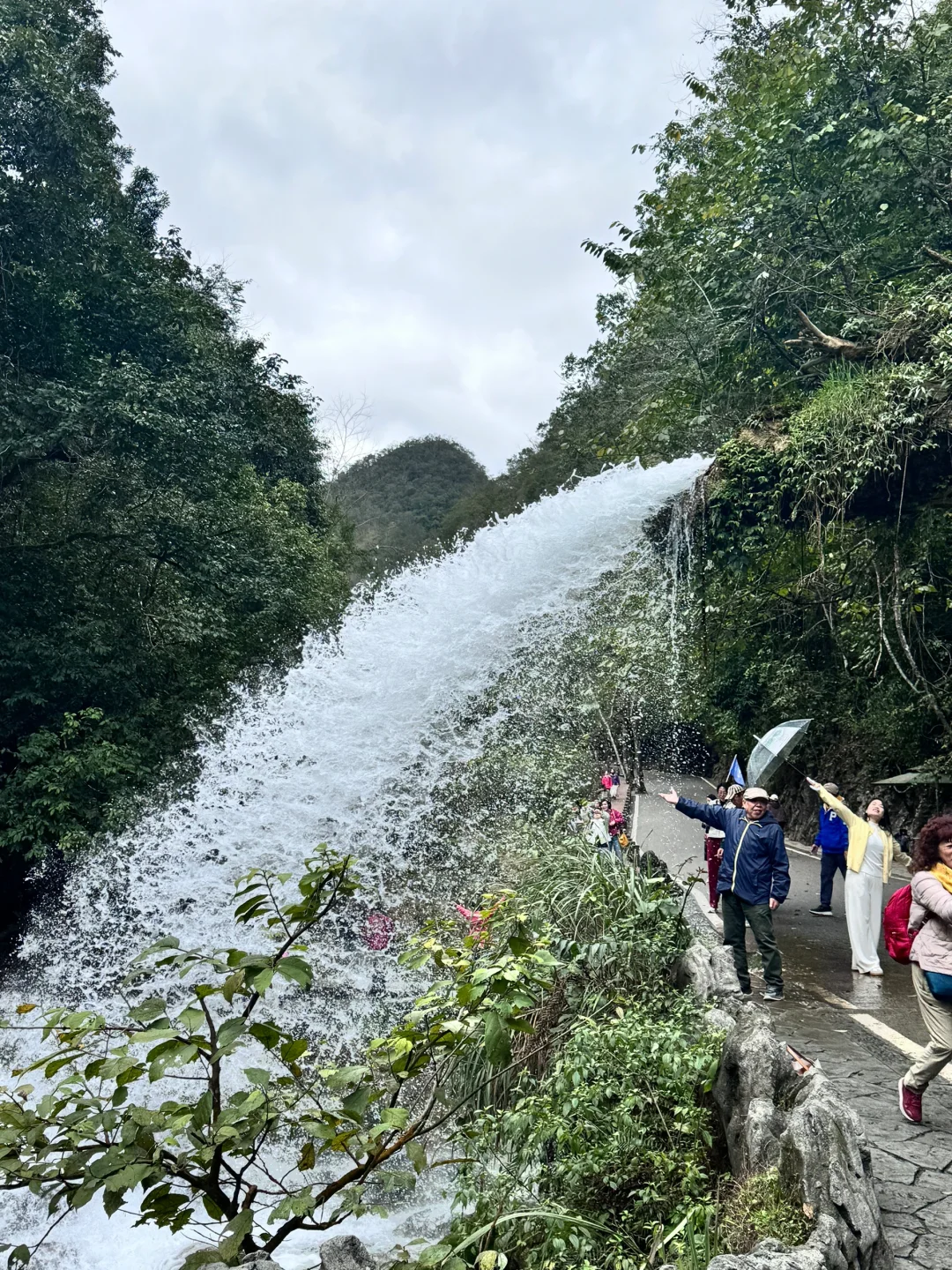 阴天的小七孔避雷