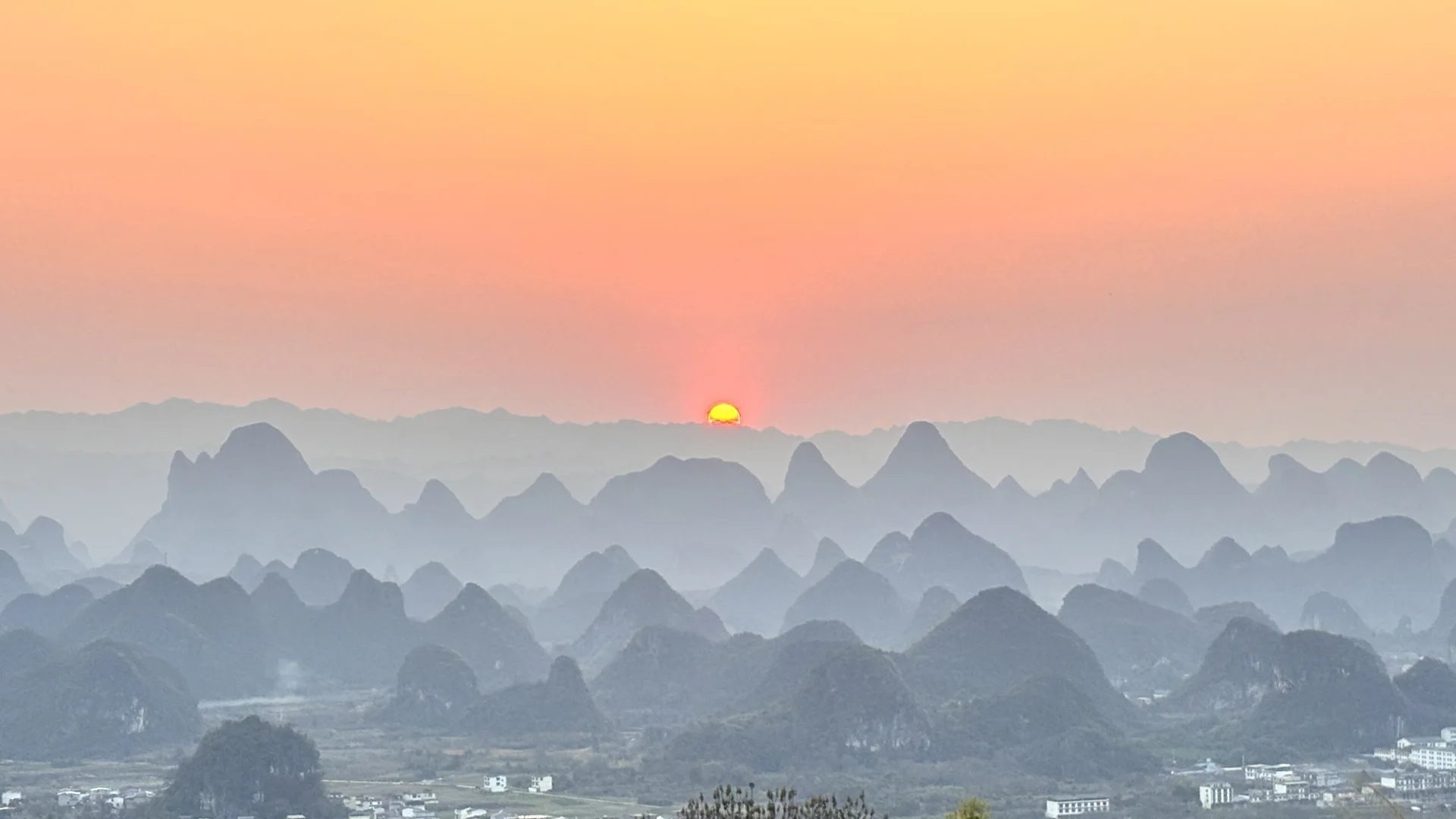 3.25下午开始拼车-夕阳山千里江山图日落