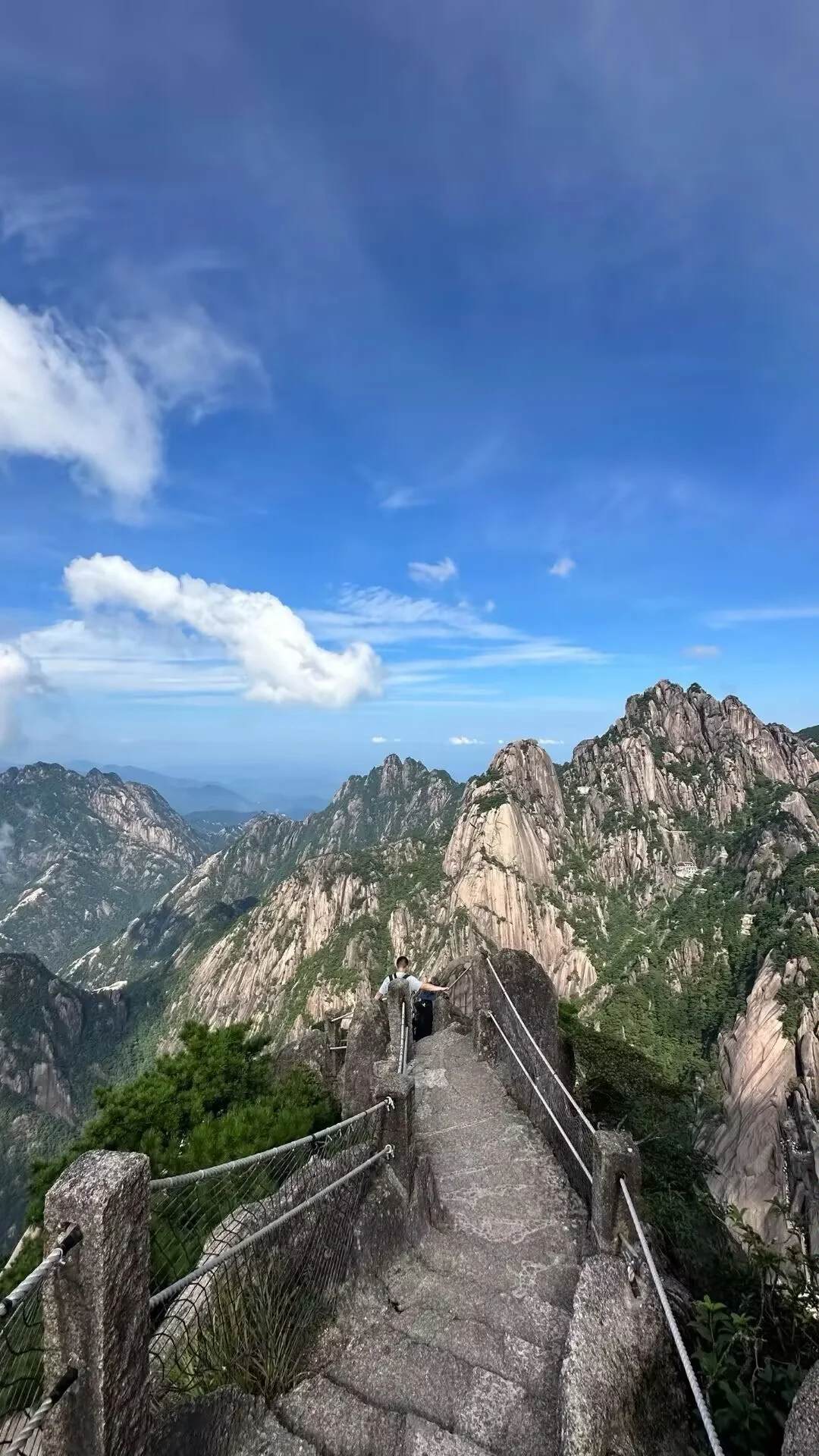黄山西海大峡谷必去，若走反了要命