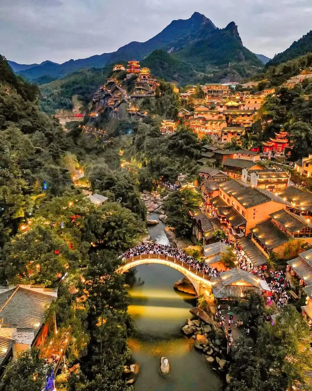 江西上饶❗️悬崖上的仙侠世界