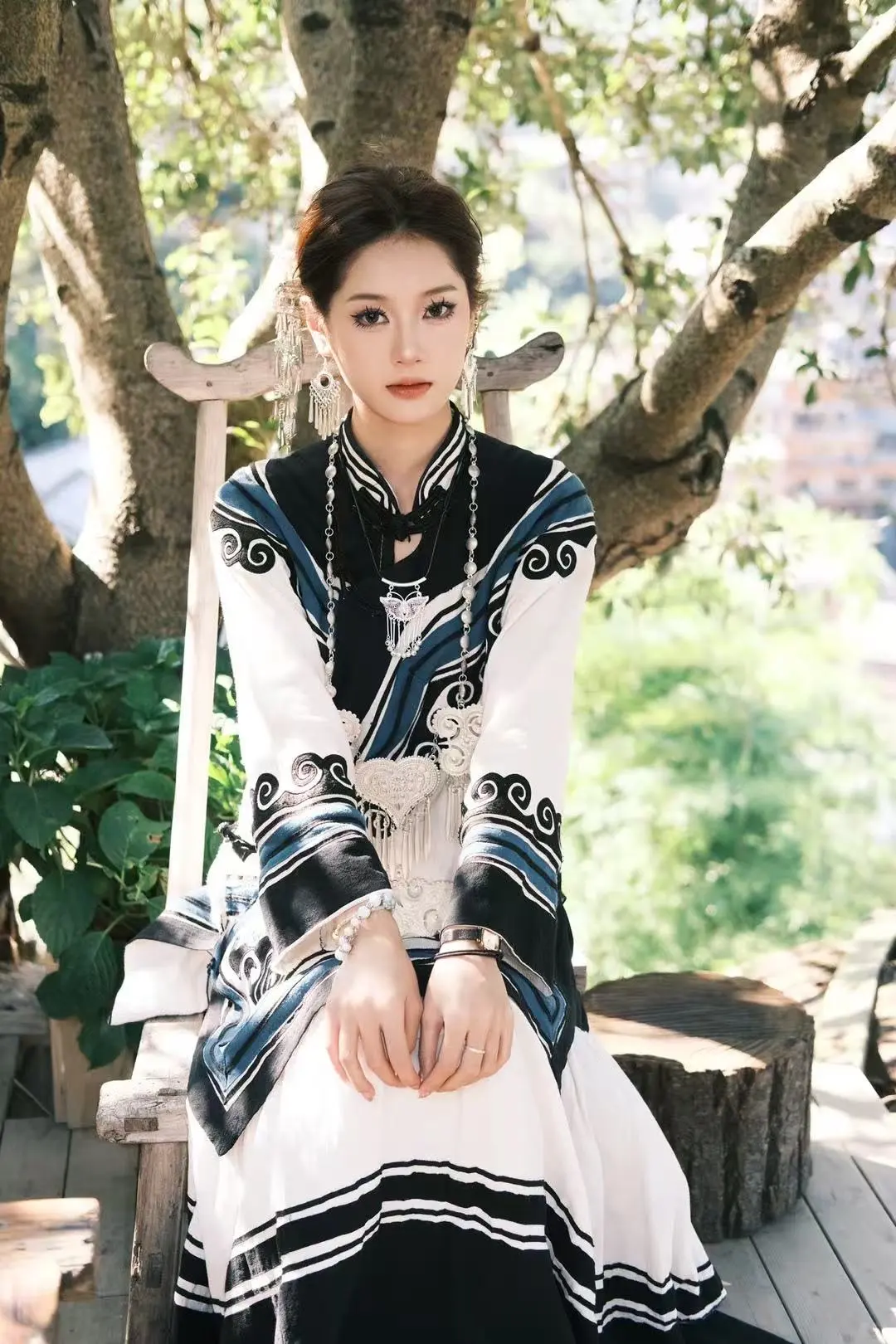 她的民族风太美了，爱死了！