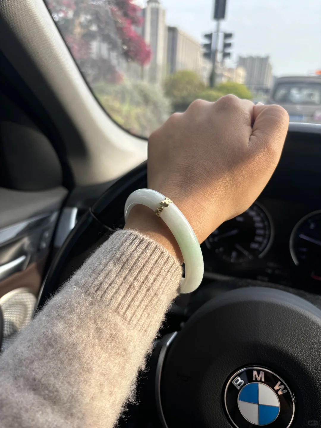 偶尔带带大冤种云南旅游手镯