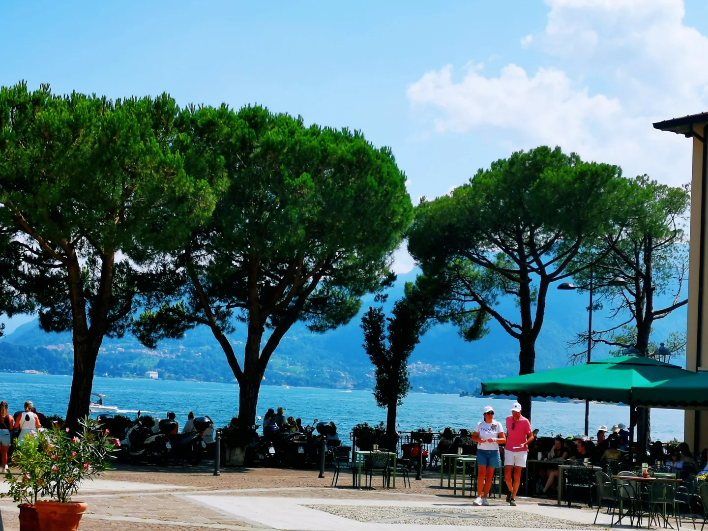 科莫湖的varenna