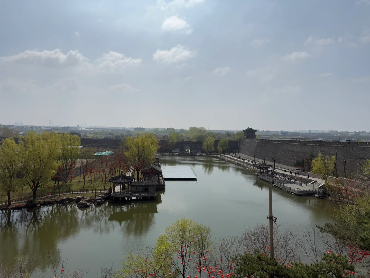 蓝天白云下的古城墙~山海关 天下第一关咔咔