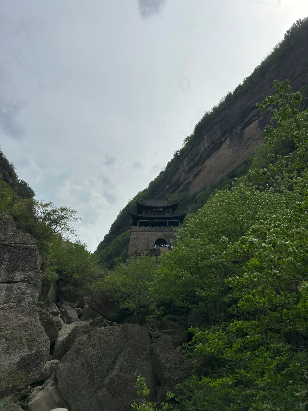 剑门关：北门进，北门出