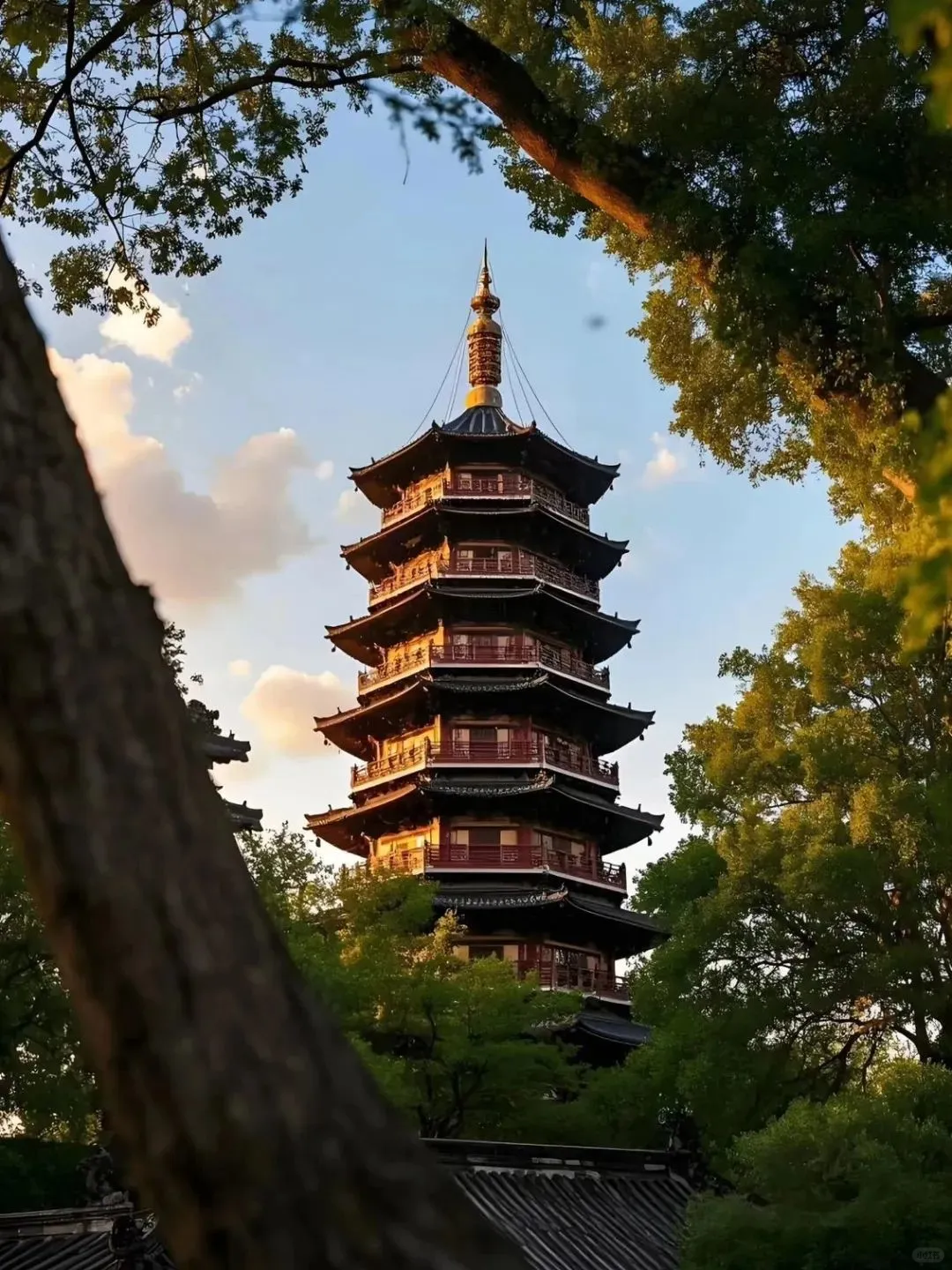腰缠十万贯，骑鹤上扬州。