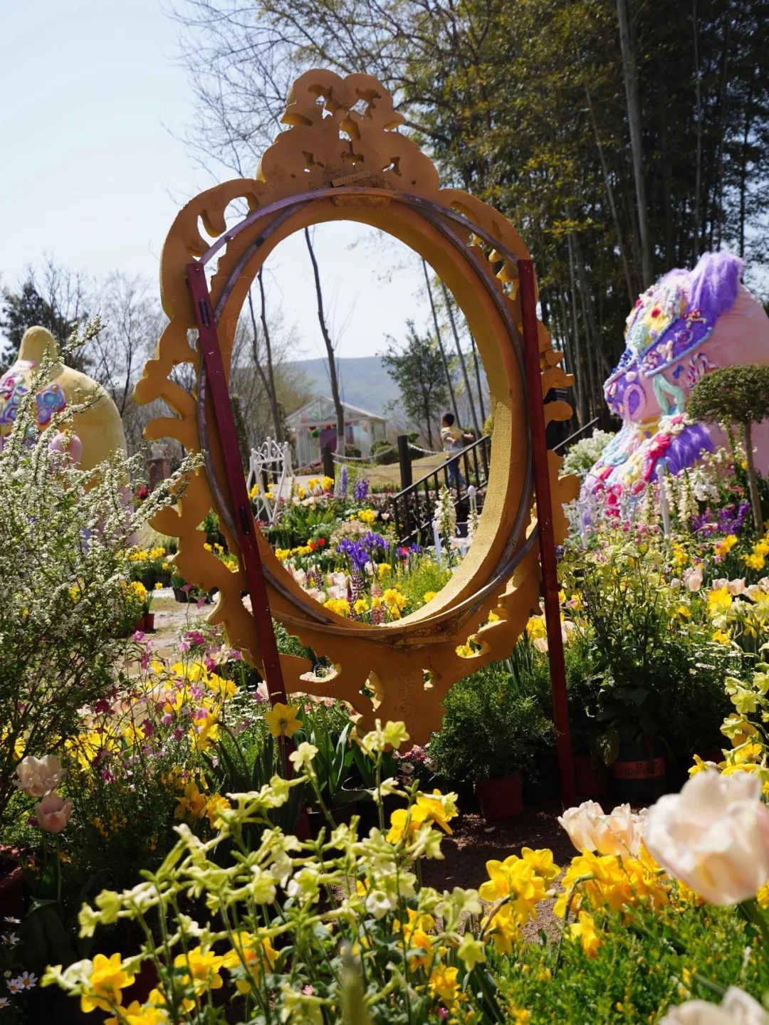 春日出逃计划｜在花谷奇缘实现人宠花海自由