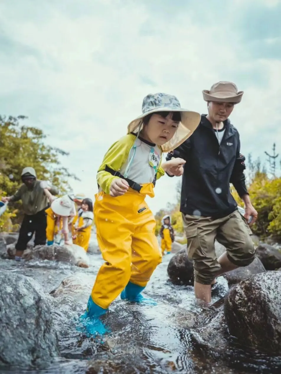 带娃去了22℃的长白山，真的比新西兰还震撼！
