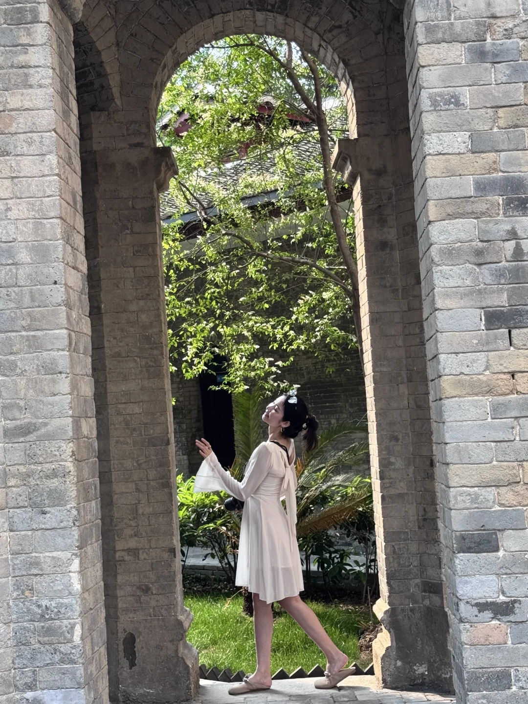 旅行✈️在南昌·女孩走进历史旧址