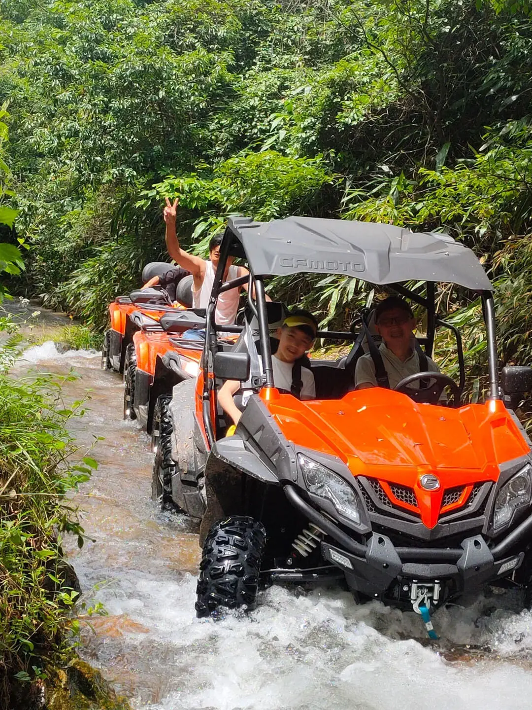 带娃去了22℃的长白山，真的比新西兰还震撼！