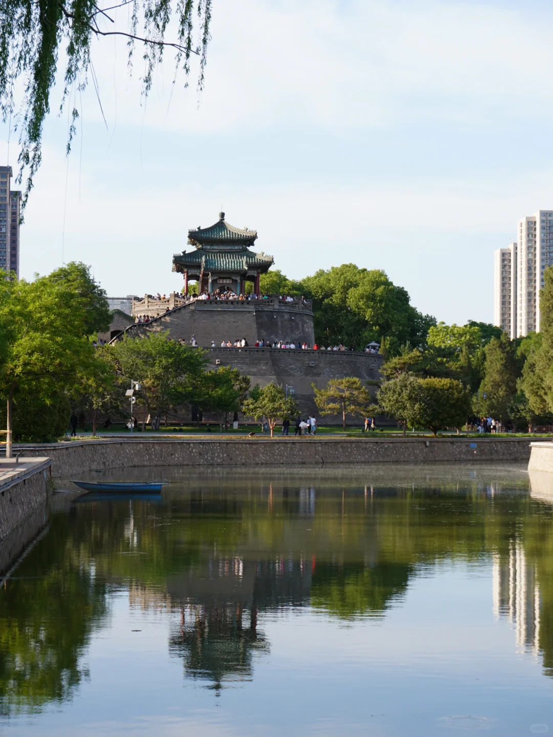 祁情万里，邯郸一梦。