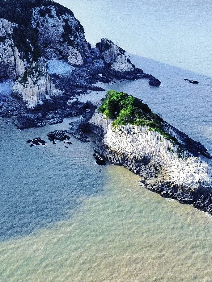 《国家地理》强推的小众海岛！火山岩奇观！