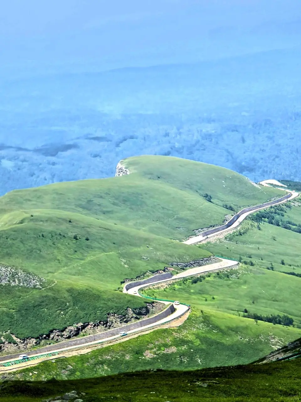 人生建议：5-8月一定要来20℃的长白山避暑
