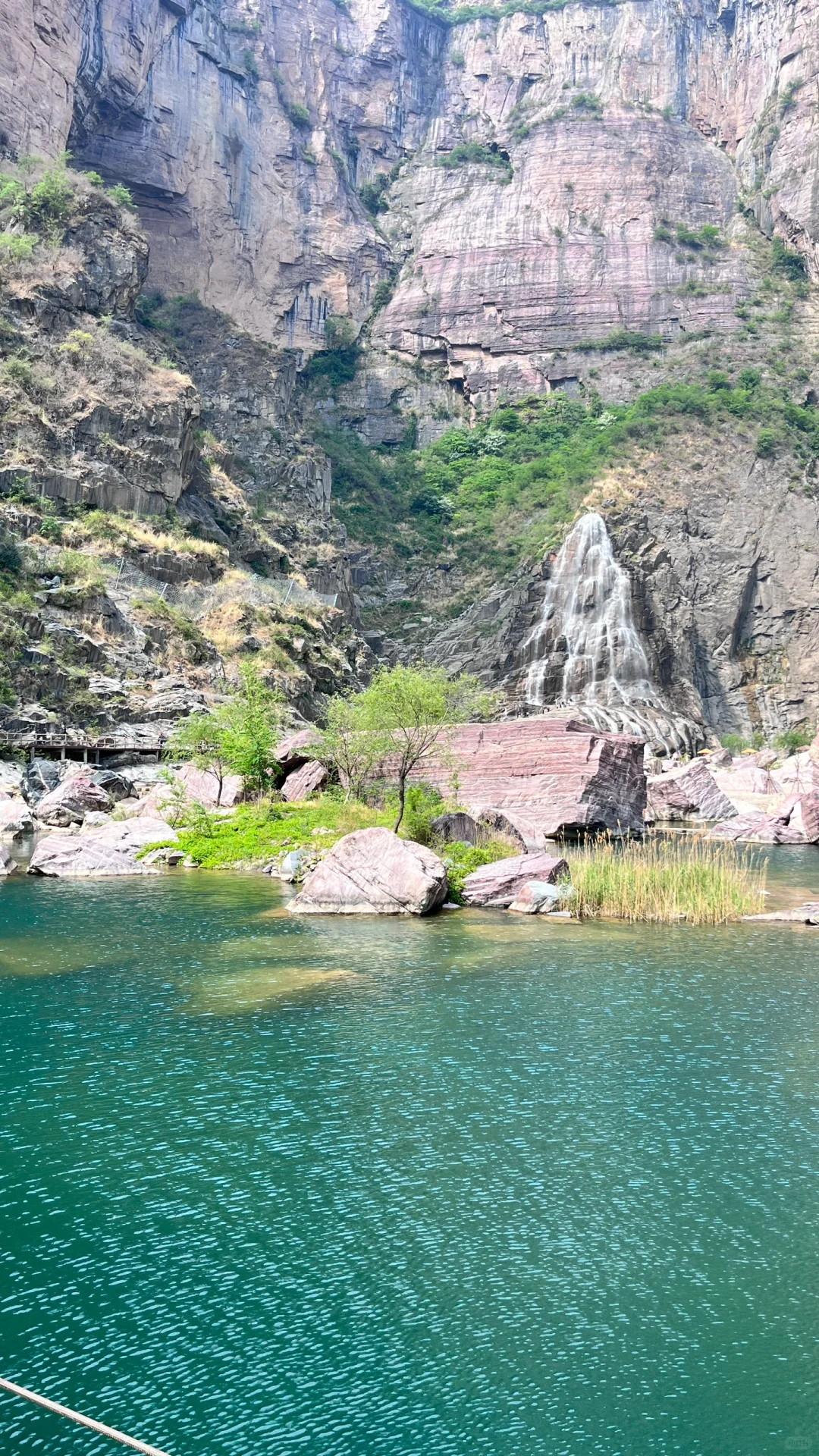 📍𝘽𝘼𝙊 𝙌𝙐𝘼𝙉宝泉｜太行山里的蓝眼泪