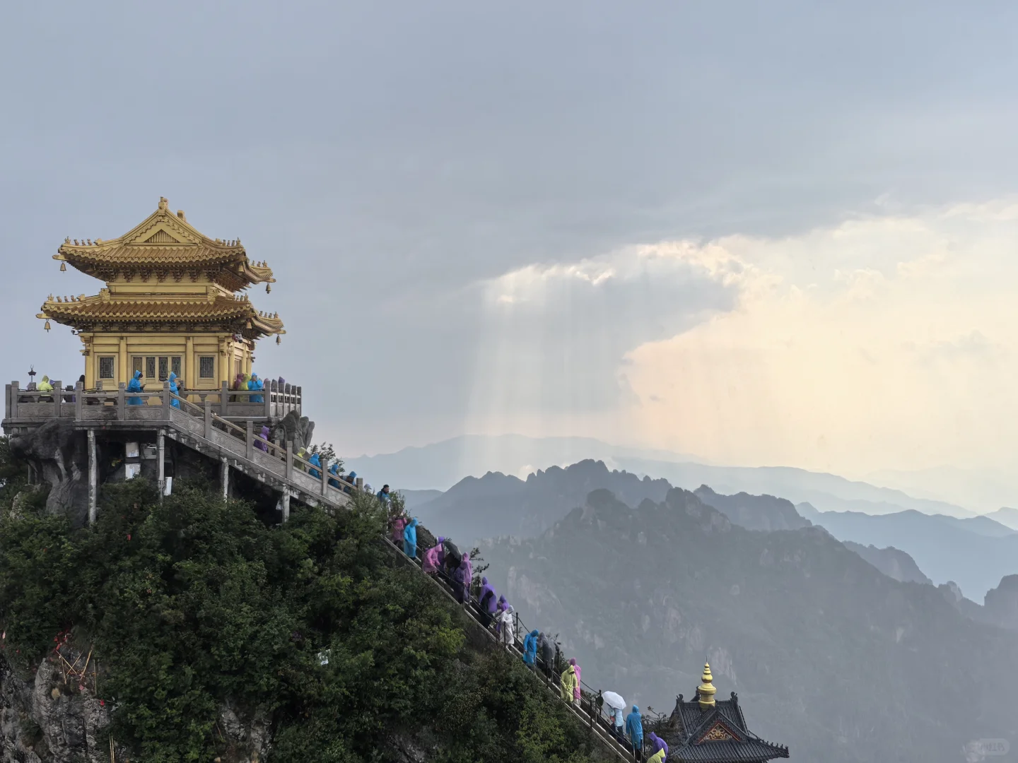 领略祖国大好河山（河南洛阳老君山）