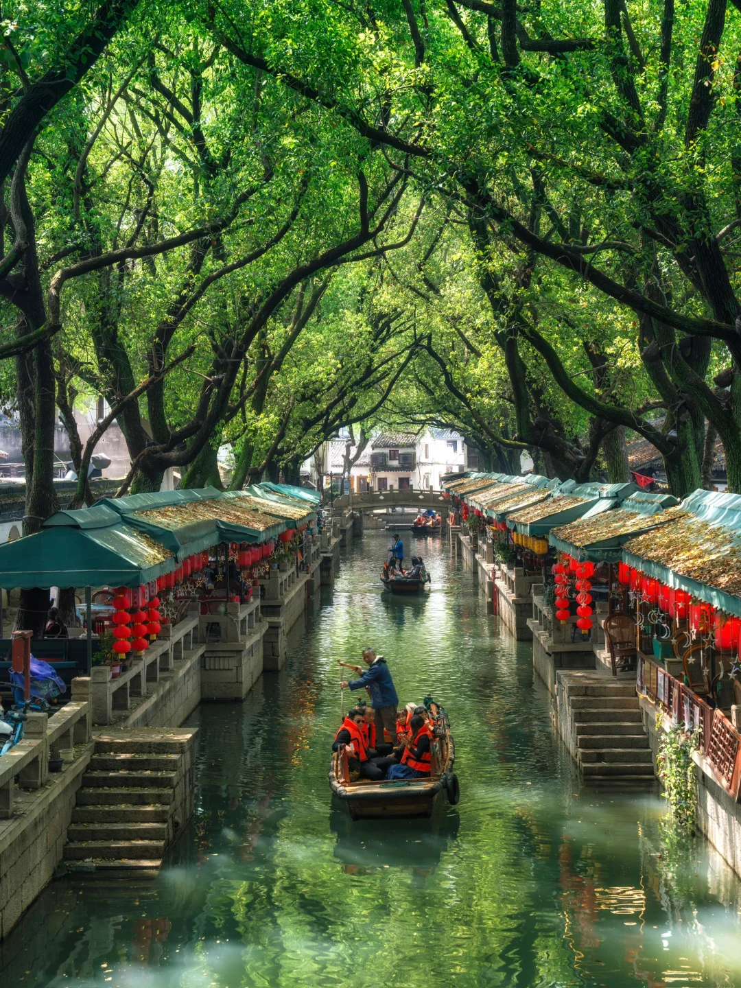 后来我逢人就说,这🔟个古村古镇真的太美