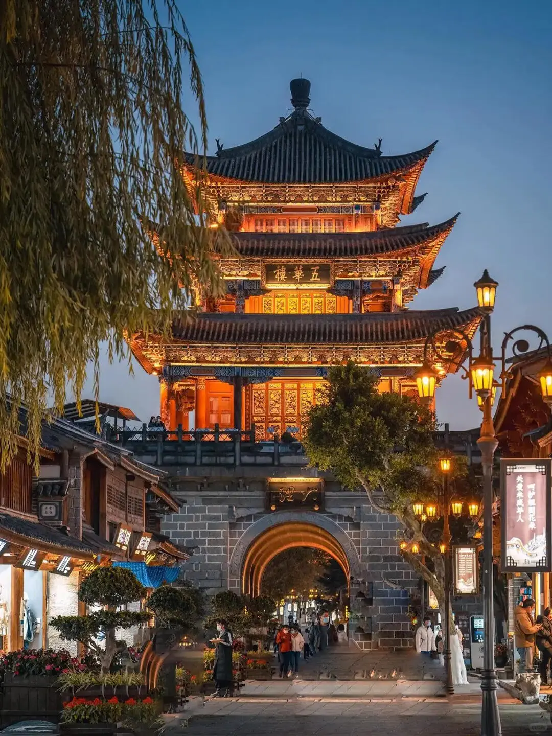 阳光、云朵、洱海,构成大理独有的慢生活节