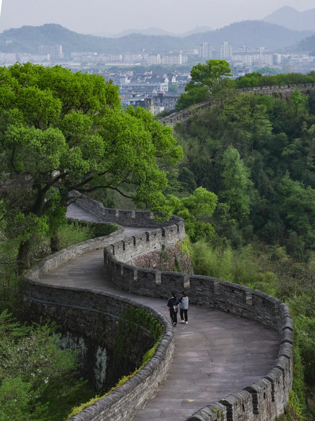 后来我逢人就说,这🔟个古村古镇真的太美
