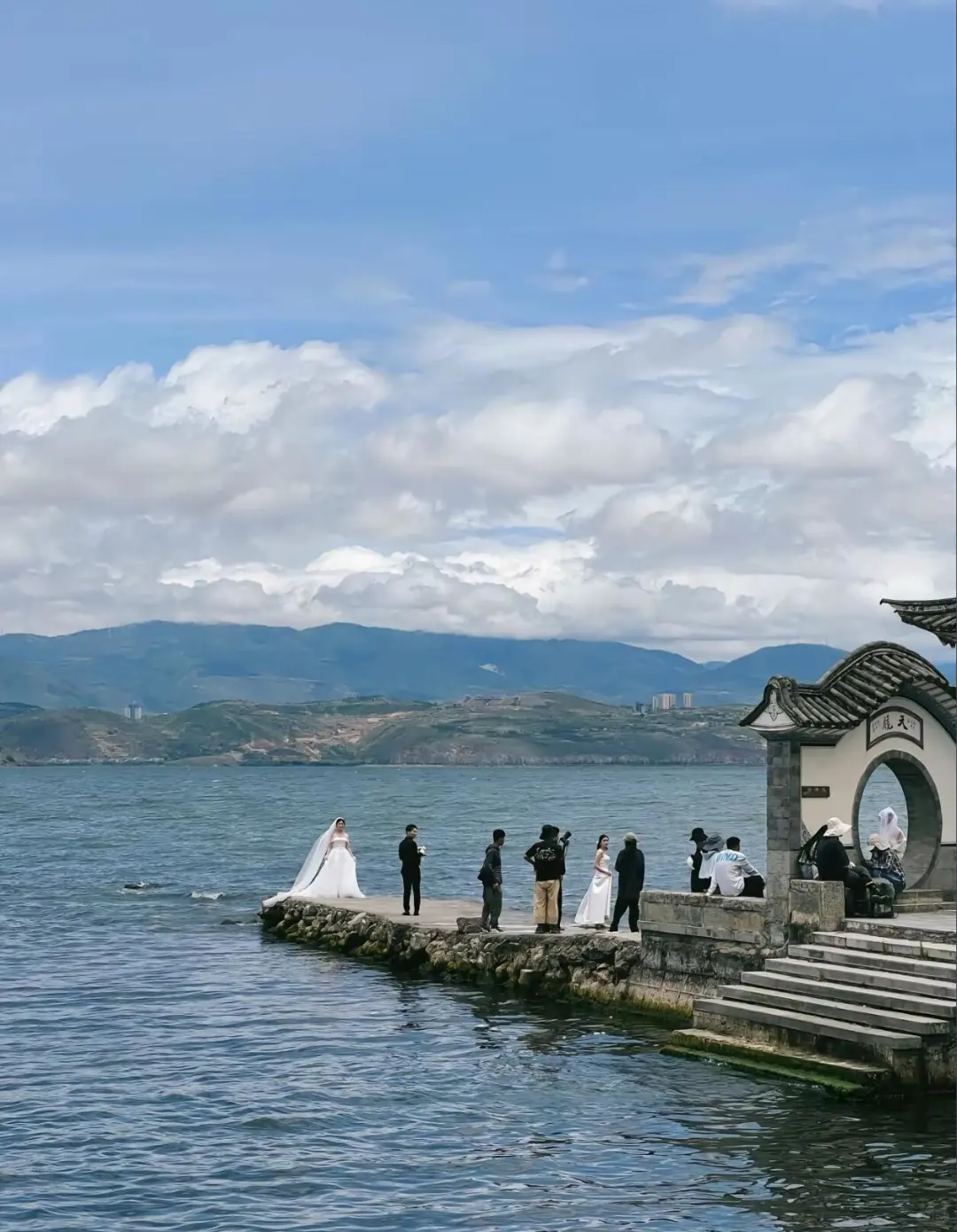 阳光、云朵、洱海,构成大理独有的慢生活节