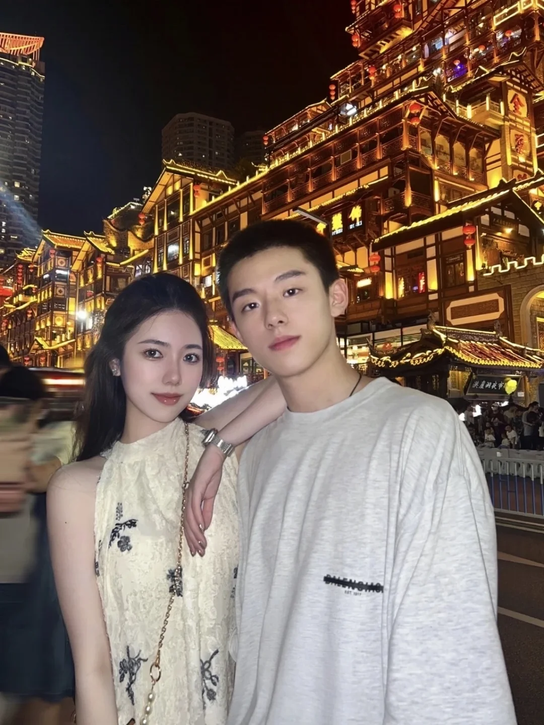 和男友在重庆玩了4天已回，消费观崩了。。