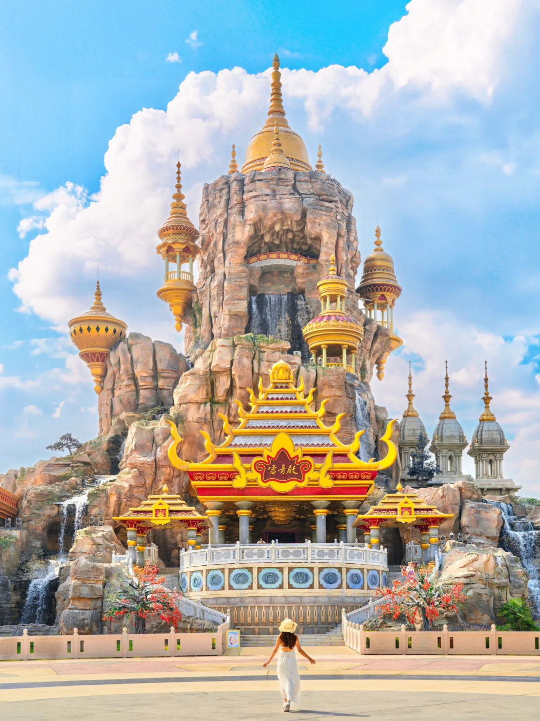 跨越500公里❗️只为来中国最魔幻的乐园