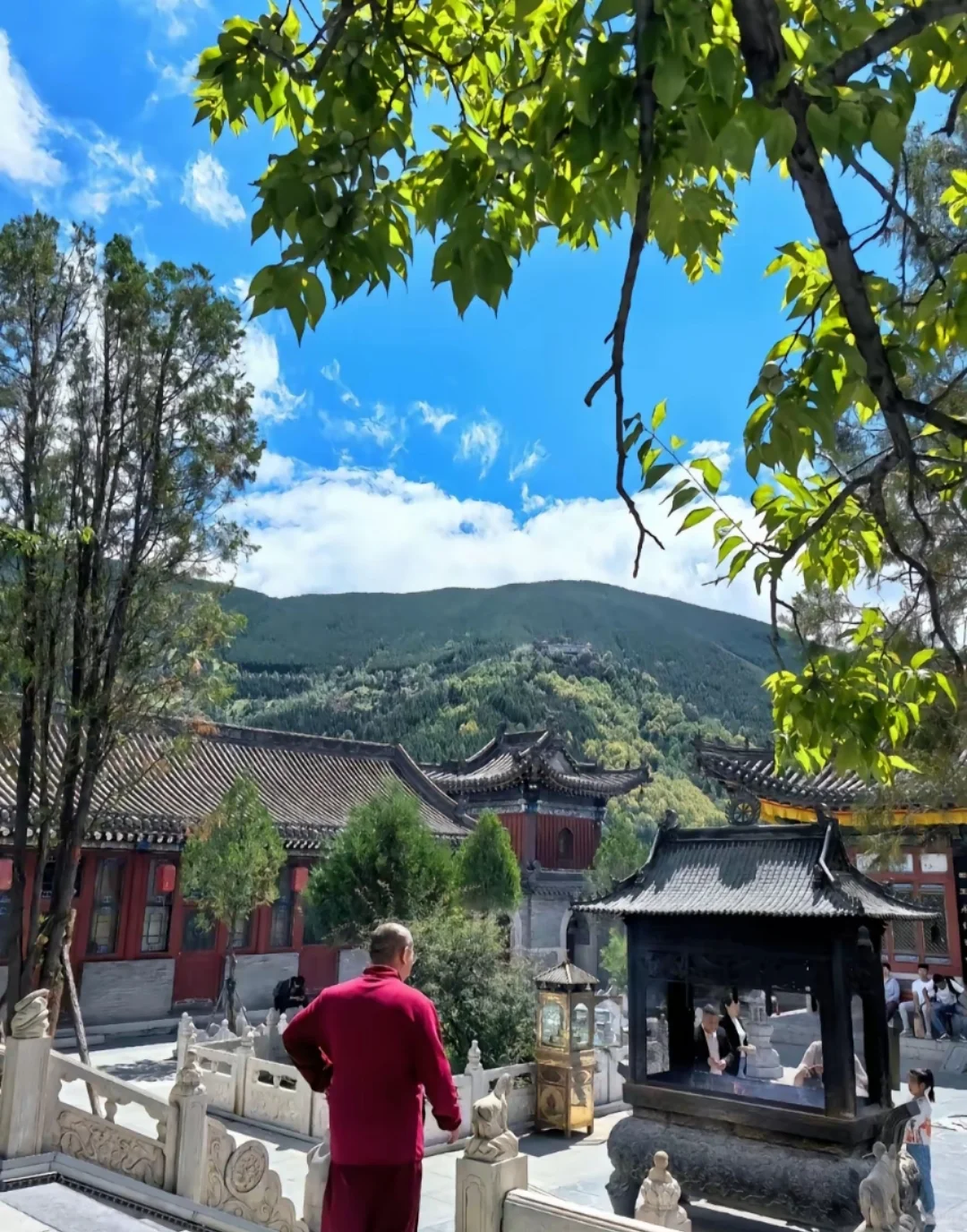 邯郸到五台山，来回车，住宿吃饭都包了