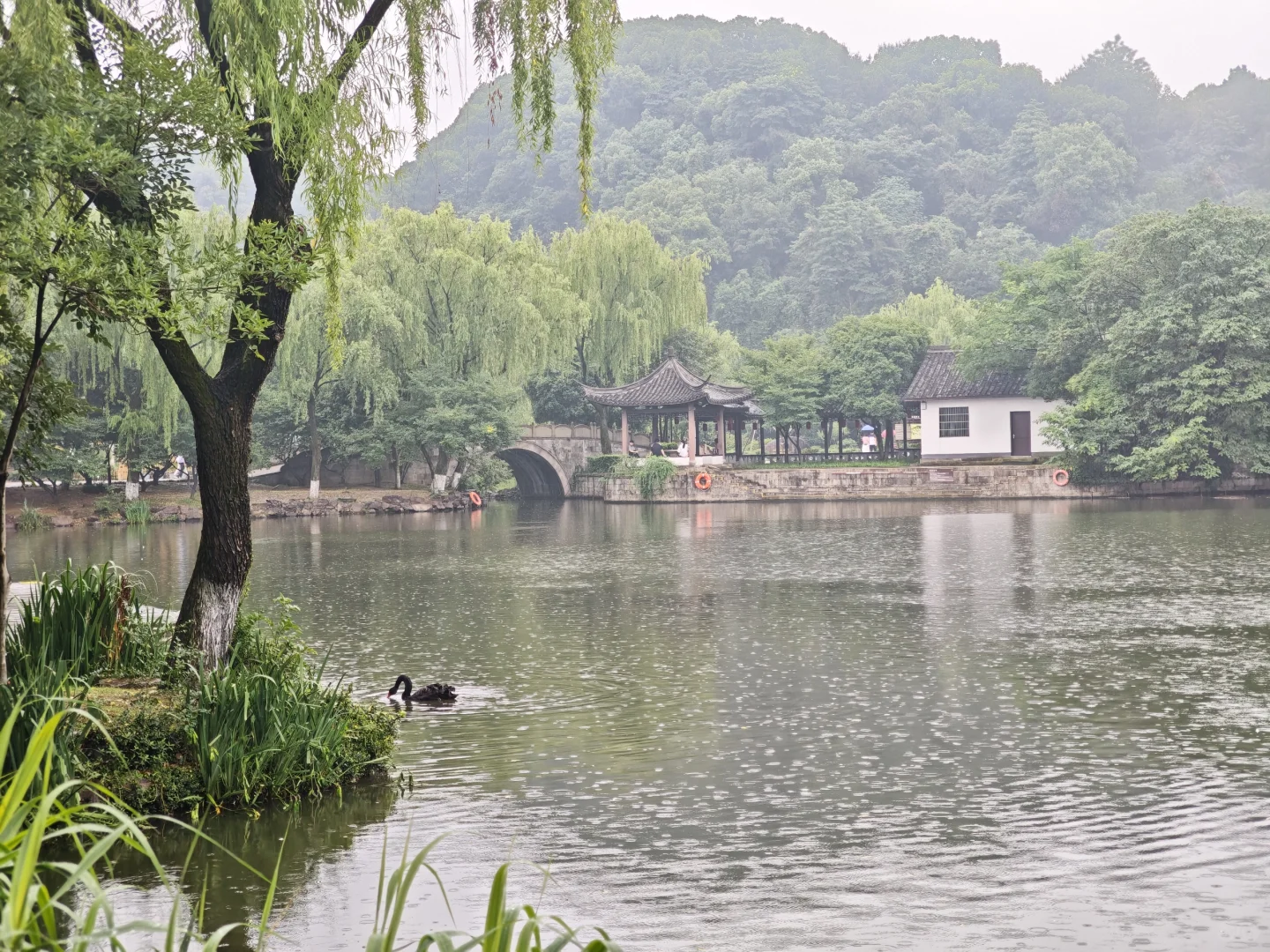 绍兴东湖