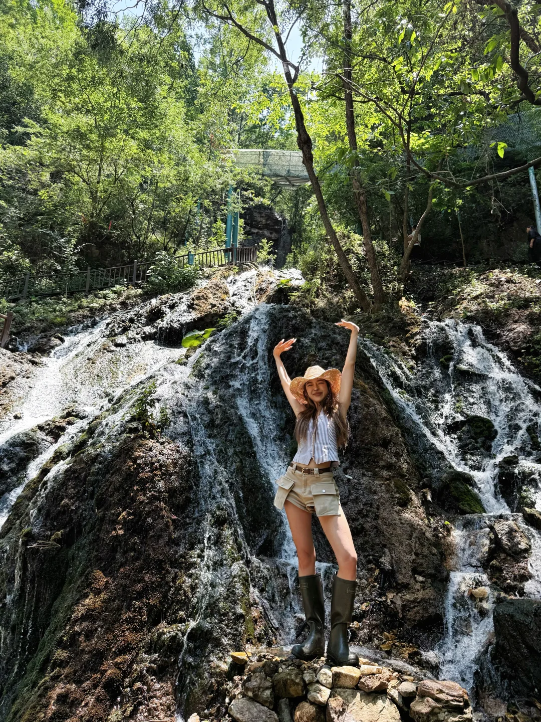 ⛰️ 王府竹海|踏瀑成功湿身 爽到灵魂出窍~