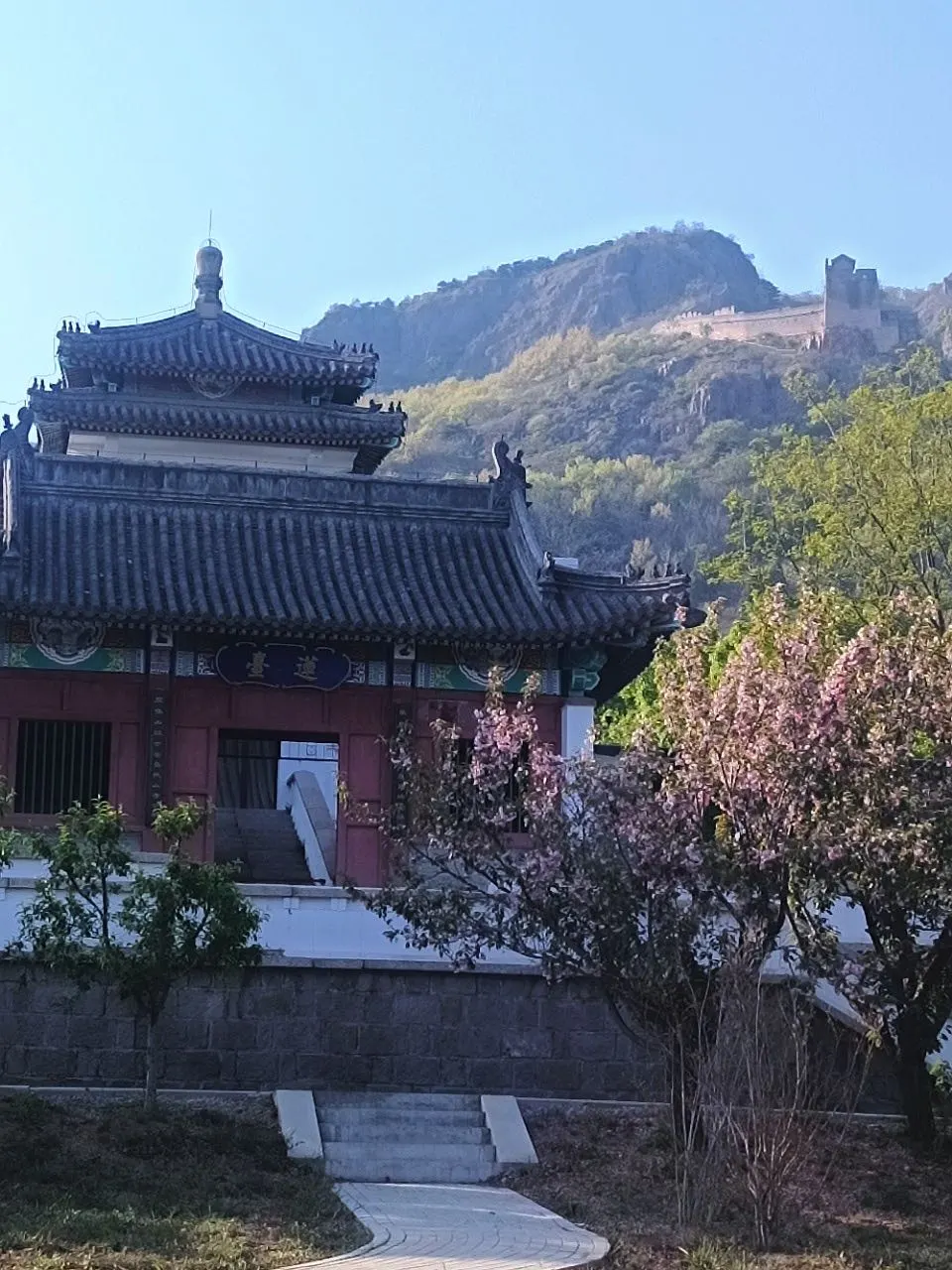 🌿五一拒绝人挤人！来爬长城第一山吸氧啦～