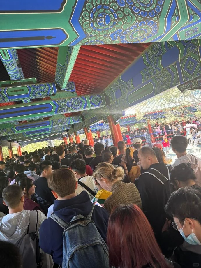 五一来北京旅游，你想象不出会有多累！