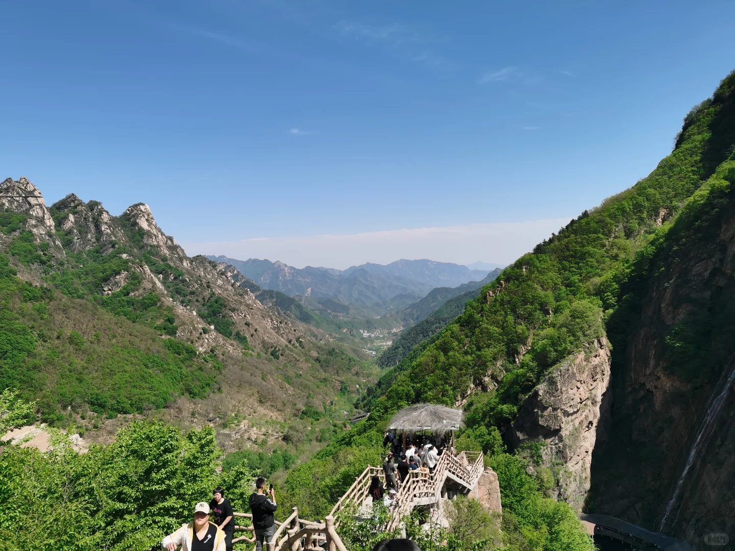 暑期国内旅游，哪里比较合适？