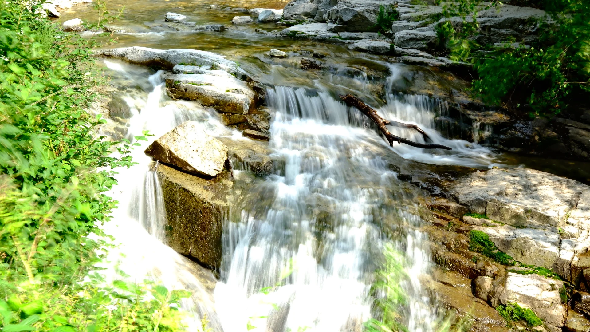 🍃北京避暑天花板！小五台辉川溯溪踩水💦