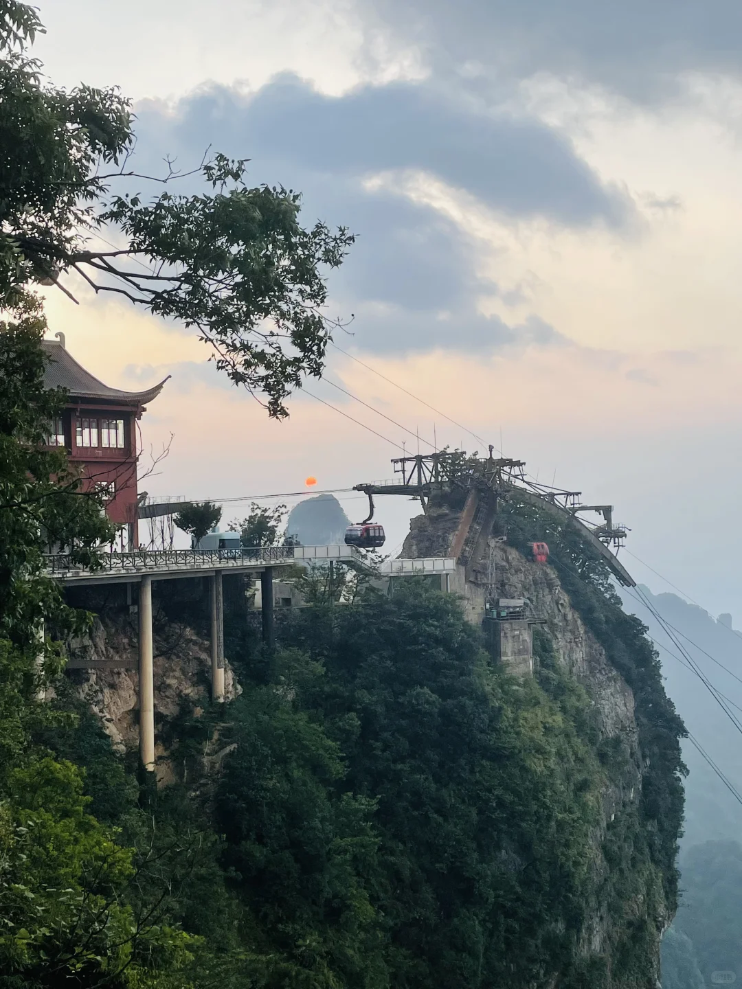 山顶的风景，不虚此行⛰️