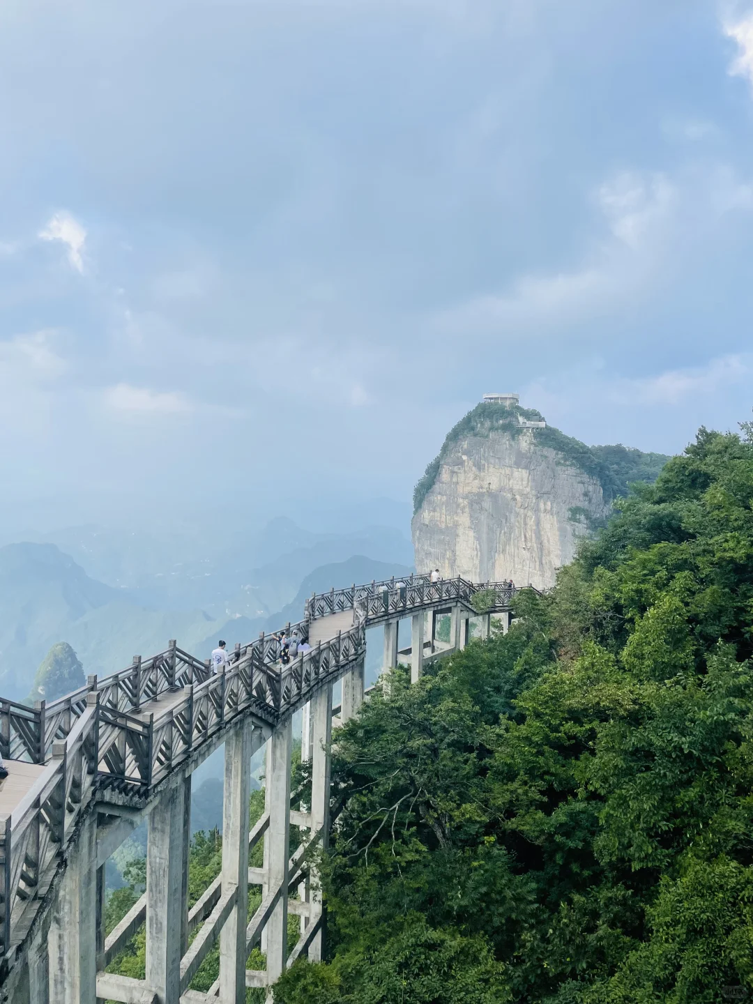 山顶的风景，不虚此行⛰️