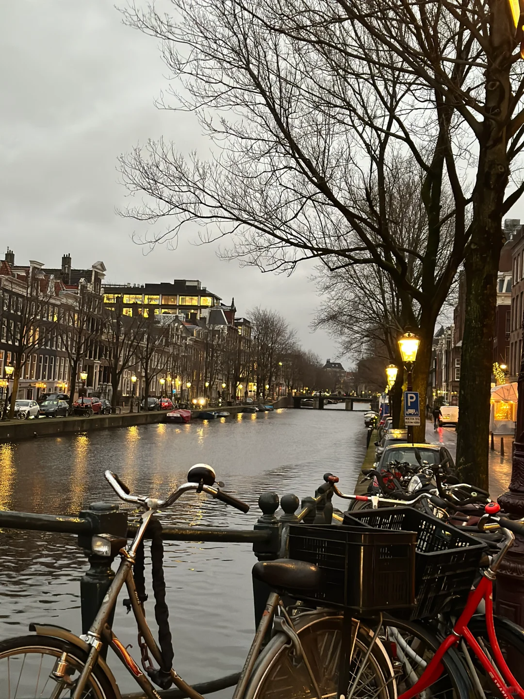 Amsterdam ｜阿姆斯特丹 一比一还原童话书