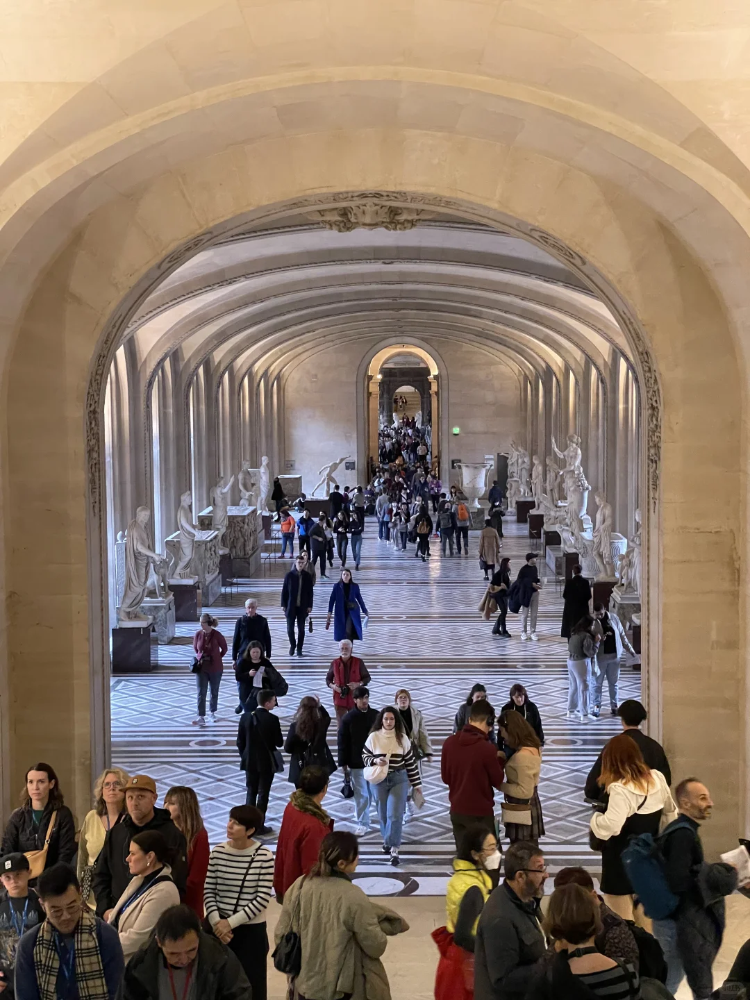 普通人出国旅行，其实注意这几点就够了…