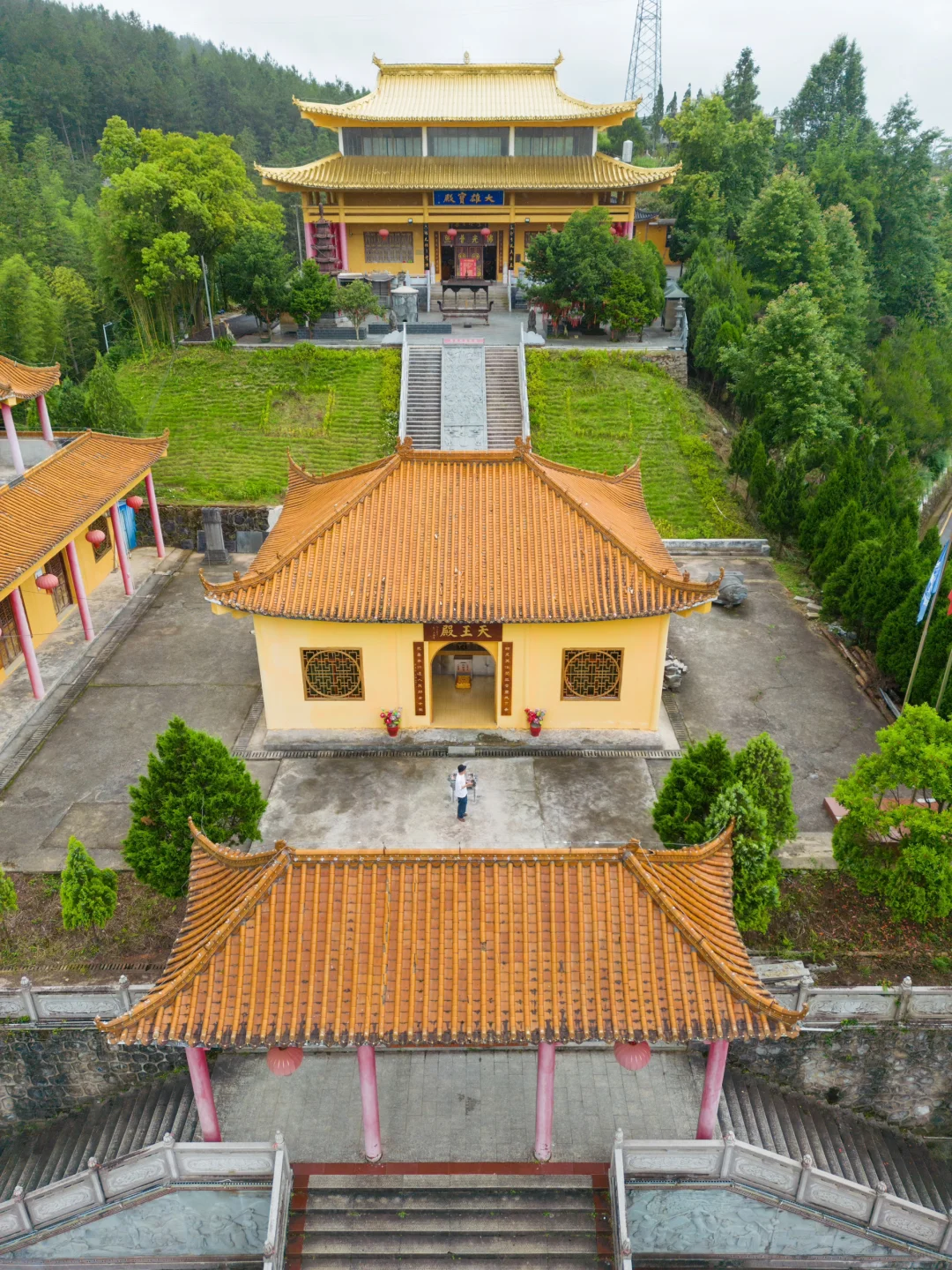 去过最冷门小城，藏在森林里的23℃避暑秘境