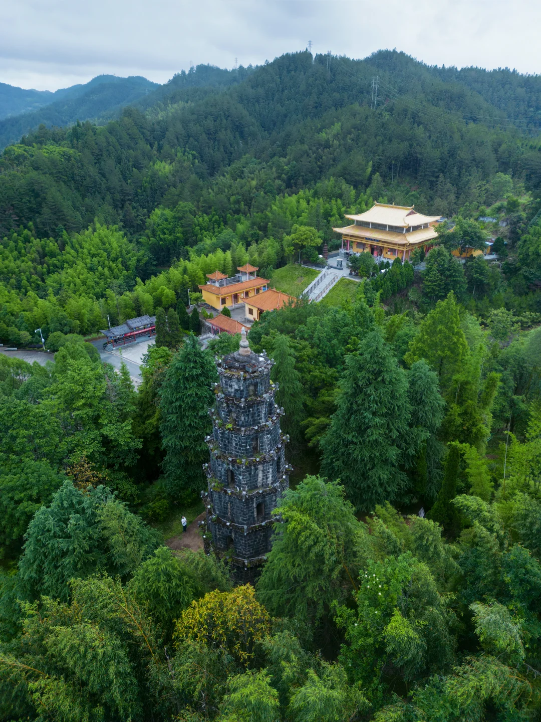 去过最冷门小城，藏在森林里的23℃避暑秘境