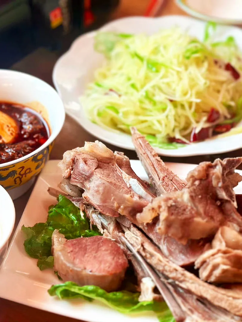 均温17℃，没蚊子！中国最凉快城市好吃好玩