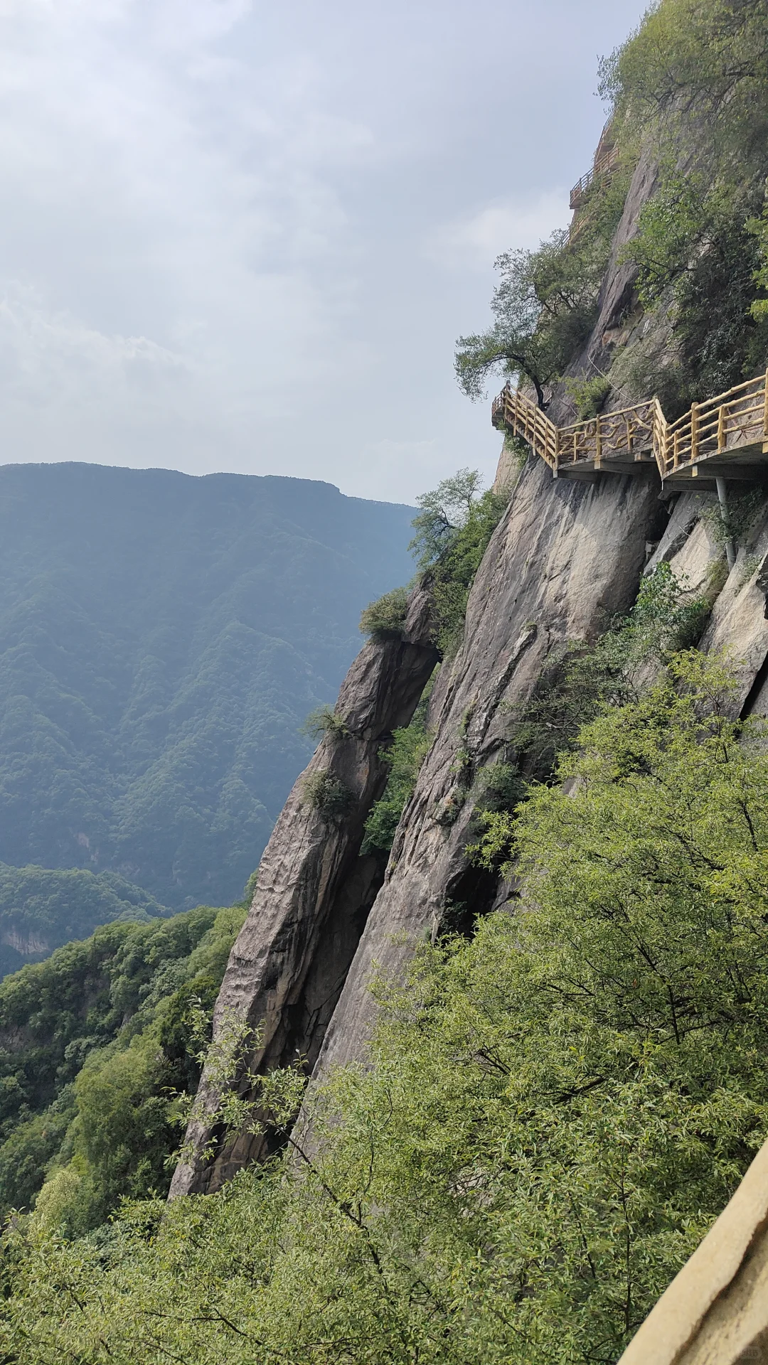 新鲜出炉，红河谷旅游攻略