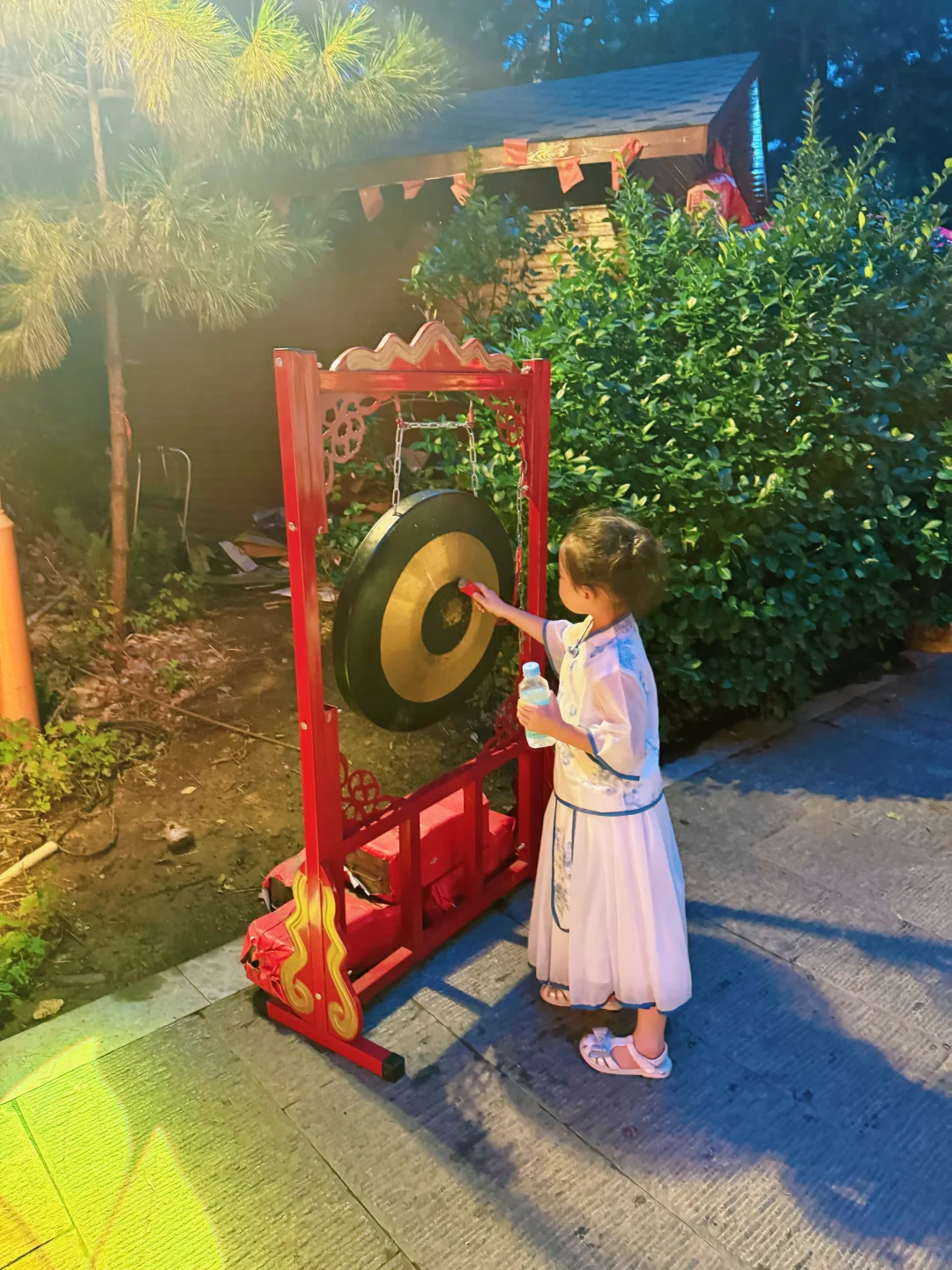 这么热的天，夜游蒙山避暑圣地，遛娃玩水绝啦