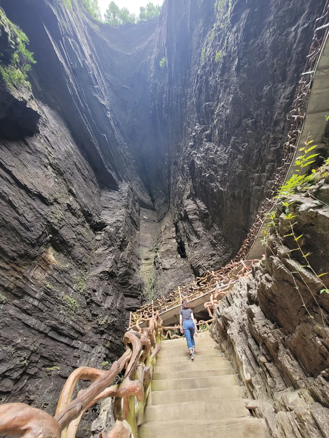 贵州 溶洞探险