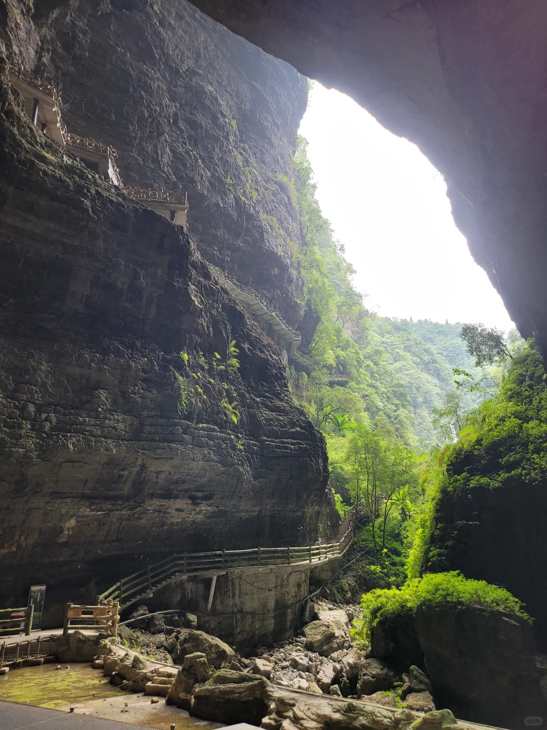 贵州 溶洞探险