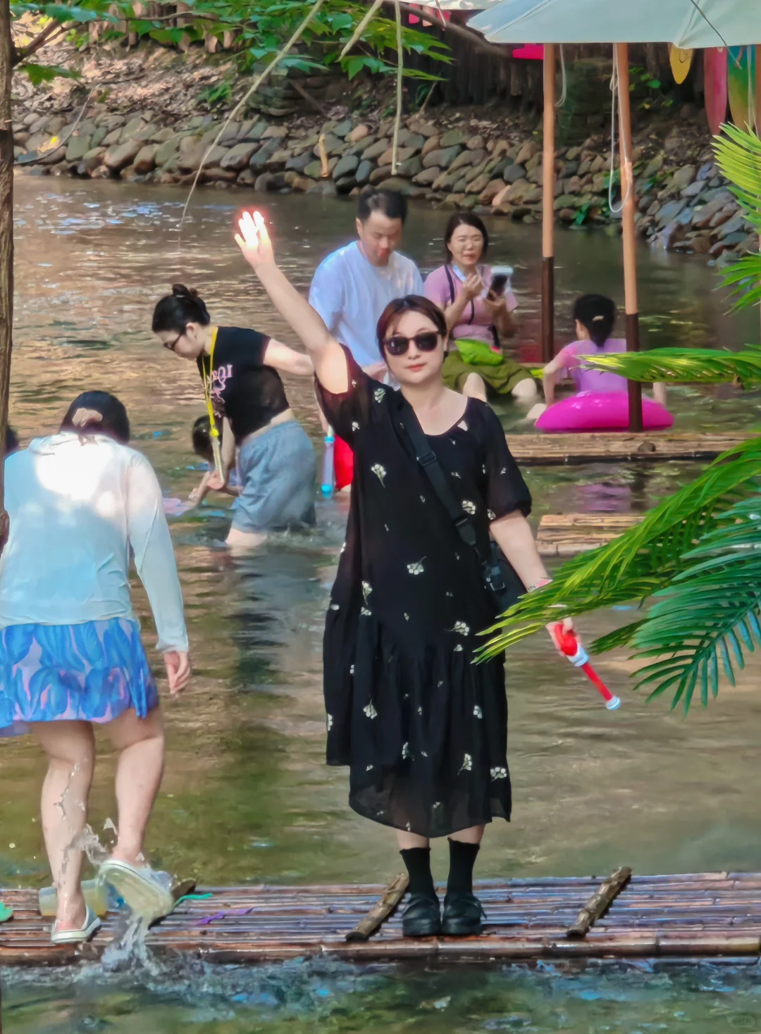带娃躺玩丛林漂流不费妈！亲子狂欢一整天