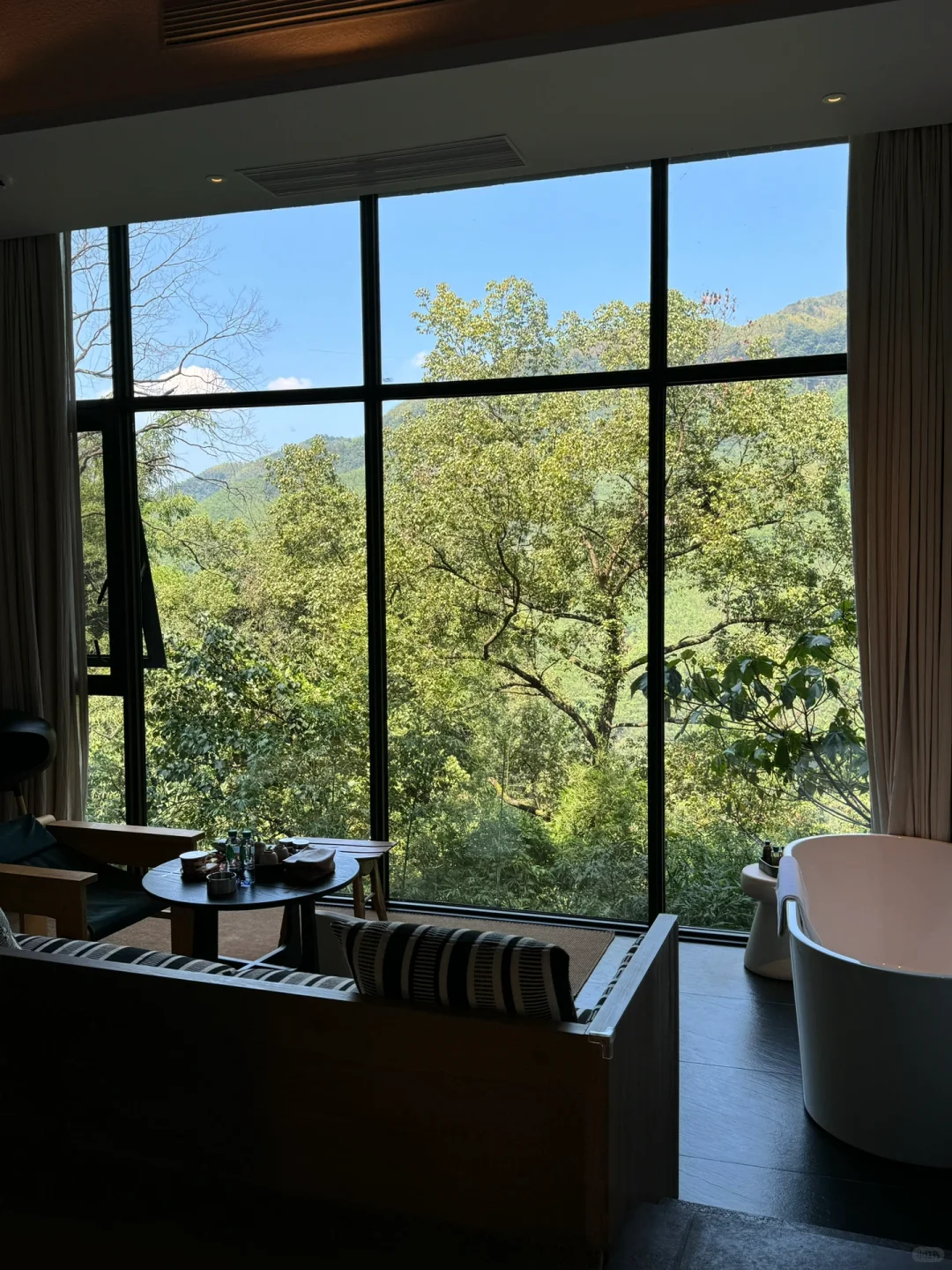为了这家洞穴酒店 去了一趟贵州⛰️