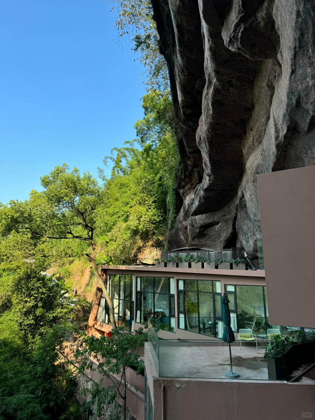 为了这家洞穴酒店 去了一趟贵州⛰️
